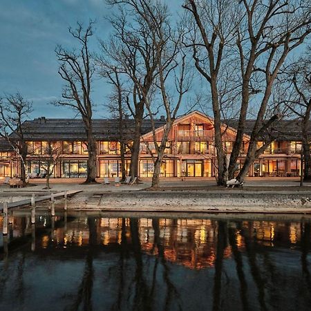 Chiemgauhof Lakeside Retreat Übersee Kültér fotó
